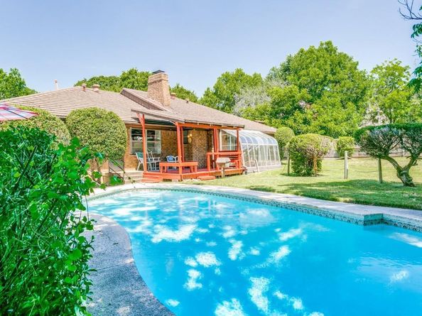 1132 N Irving Heights Drive , Irving Texas 75061