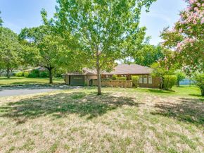 1132 N Irving Heights Drive , Irving Texas 75061