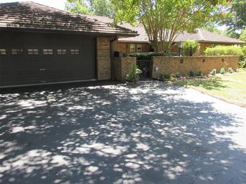 1132 N Irving Heights Drive 