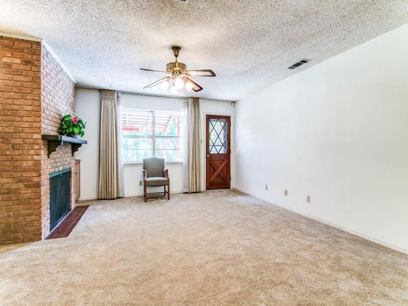 1132 N Irving Heights Drive , Irving Texas 75061