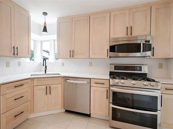 2217  Cedar Circle , Carrollton Texas 75006