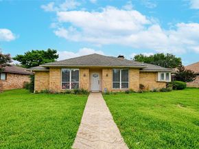 2217  Cedar Circle , Carrollton Texas 75006