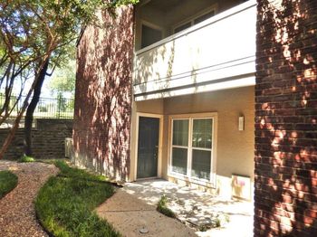 8601  Park Lane 