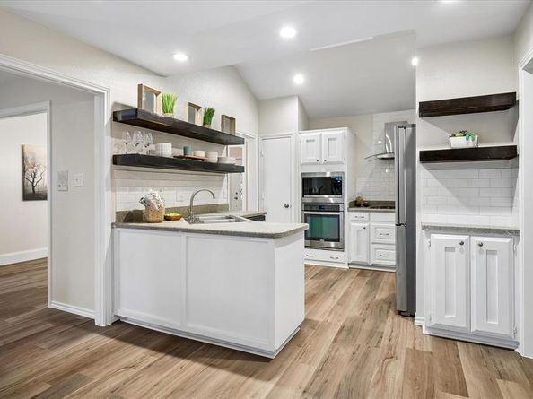 533  Sides Court , Lewisville Texas 75057