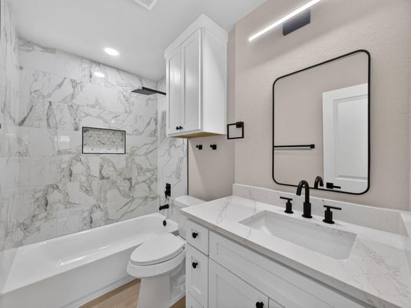2318  Stonegate Street , Arlington Texas 76010