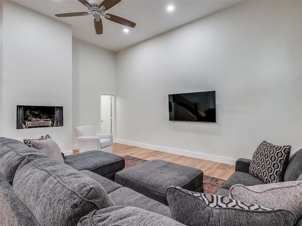 9123  Chapel Valley Road , Dallas Texas 75220