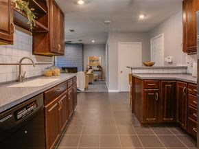 522  Mayrant Drive , Dallas Texas 75224