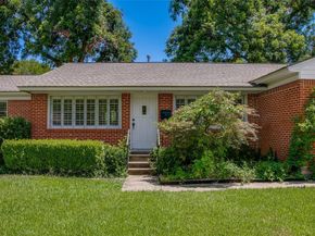 522  Mayrant Drive , Dallas Texas 75224