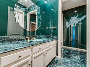 34  Stonecourt Circle , Dallas Texas 75225