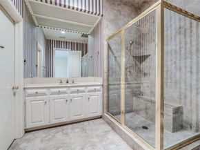 34  Stonecourt Circle , Dallas Texas 75225