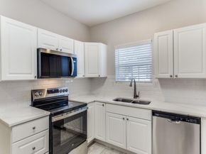 1500 E Morphy Street , Fort Worth Texas 76104