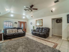 3934  Harlingen Street , Dallas Texas 75212