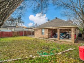 3934  Harlingen Street , Dallas Texas 75212