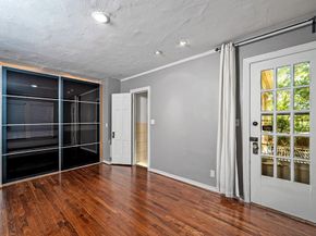 6802  Vivian Avenue , Dallas Texas 75223