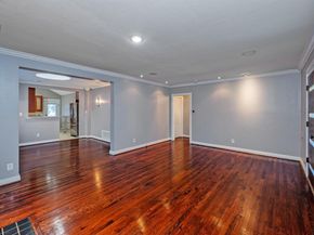 6802  Vivian Avenue , Dallas Texas 75223