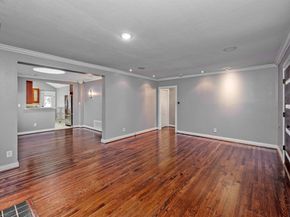 6802  Vivian Avenue , Dallas Texas 75223