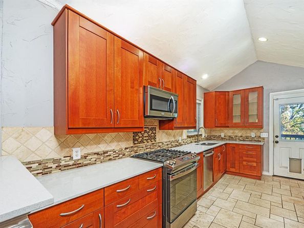 6802  Vivian Avenue , Dallas Texas 75223