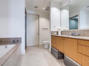 2408  Victory Park Lane  1132, Dallas Texas 75219