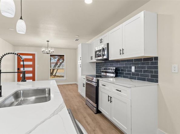 6624  Sebring Drive , Dallas Texas 75241