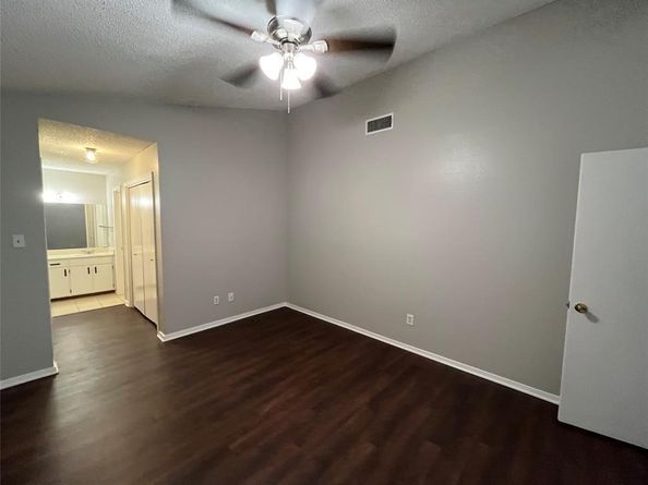 1337  Woodhill Drive , Lewisville Texas 75067