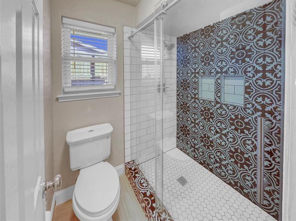 1736  Reynoldston Lane , Dallas Texas 75232