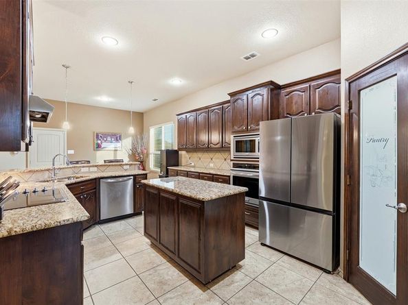 1212  Goffin Drive , DeSoto Texas 75115