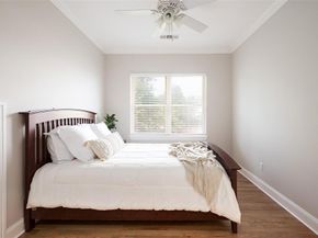 3867  Beutel Court , Dallas Texas 75229