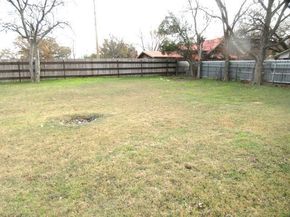 1817  Junius Street , Fort Worth Texas 76103