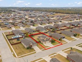 411  Skipper Lane , Azle Texas 76020