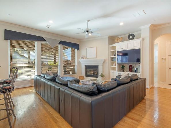 2327  Clearspring Drive N, Irving Texas 75063