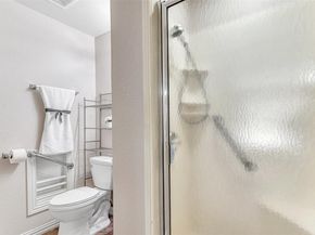 1716  Ivy Lane , Carrollton Texas 75007