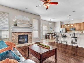 1716  Ivy Lane , Carrollton Texas 75007