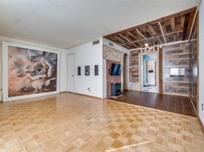 9843  Park Lane Court , Dallas Texas 75220