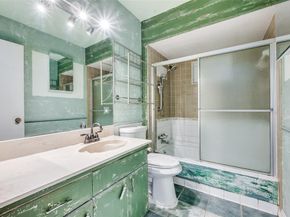 9843  Park Lane Court , Dallas Texas 75220