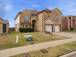 11200  Whispering Brook Lane , Fort Worth Texas 76140