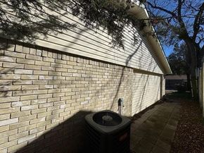 2710  Ashglen Drive , Garland Texas 75043