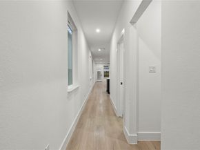 6112  Carlton Garret Street , Dallas Texas 75215