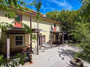 2900  Robinson Road , Denton Texas 76210