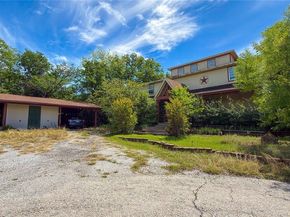 2900  Robinson Road , Denton Texas 76210