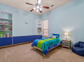 1005  High Hawk Trail , Euless Texas 76039
