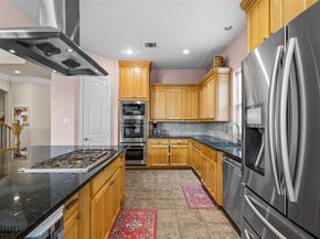 1005  High Hawk Trail , Euless Texas 76039