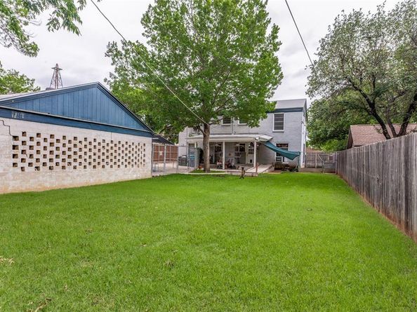 2336-38  Edwin Street , Fort Worth Texas 76110