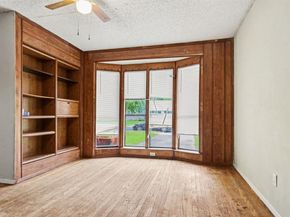 2333 S Lockhart Avenue , Dallas Texas 75228