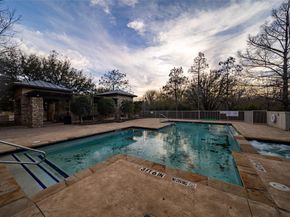 500  Waters Edge Drive  214, Lake Dallas Texas 75065