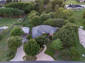 3943  Peregrine Point , Celina Texas 75009