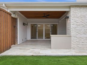 1304  Black Oak Drive , Carrollton Texas 75007