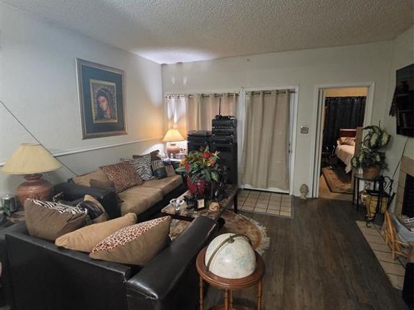 13219  Emily Road  4104, Dallas Texas 75240