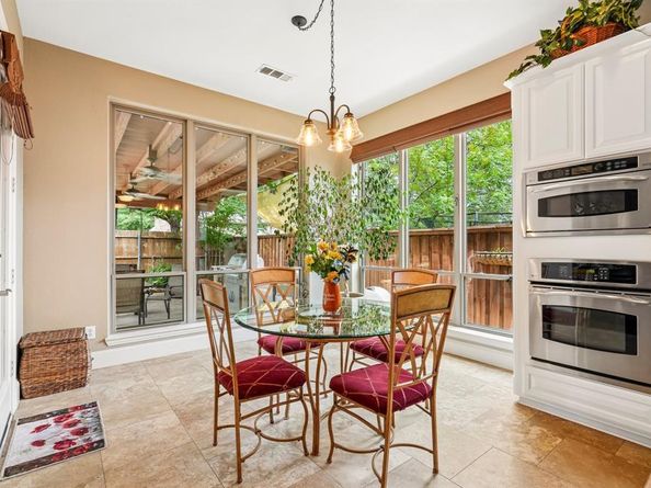 812  Moss Cliff Circle , McKinney Texas 75071