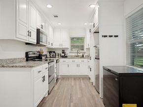 535  Northside Avenue , Lewisville Texas 75057