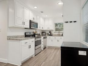 535  Northside Avenue , Lewisville Texas 75057